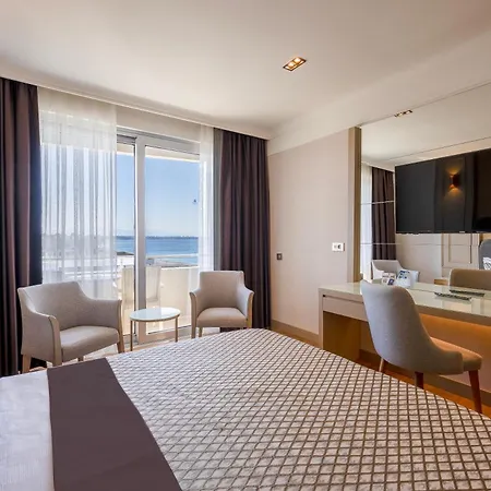Porto & Hotel